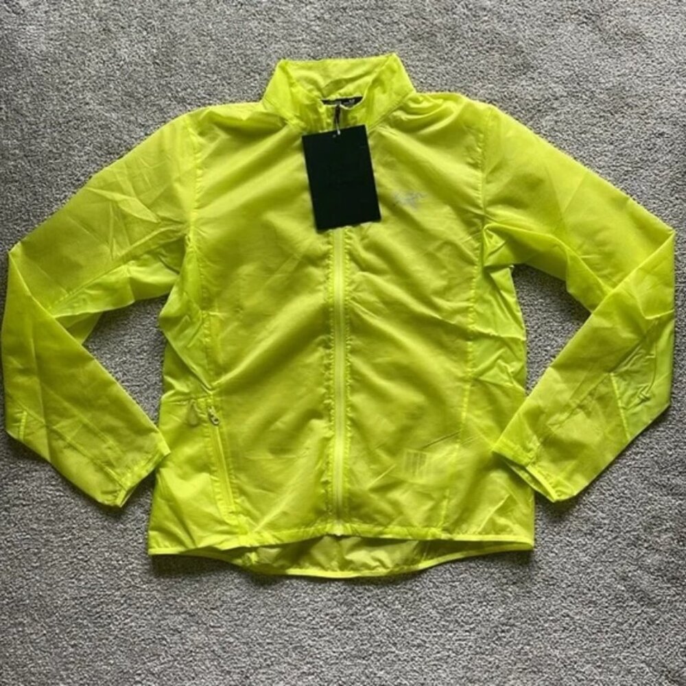 MOVING SALE | Buy by 2/21 | Arc’teryx Norvan Windshell Jacket - women’s size XXS